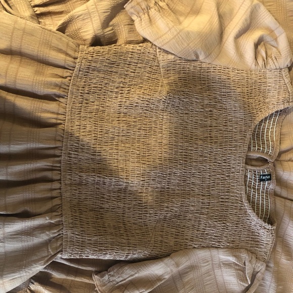 Amazon Brown Smocked Maxi Dress with Puff Sleeves - Picture 4 of 7